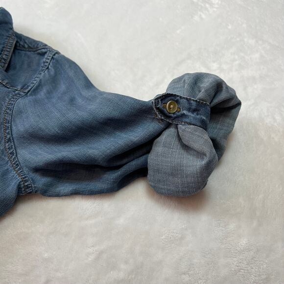 Cloth & Stone Chambray Button Up Shirt Size Medium Casual Lightweight Classic - Picture 6 of 12